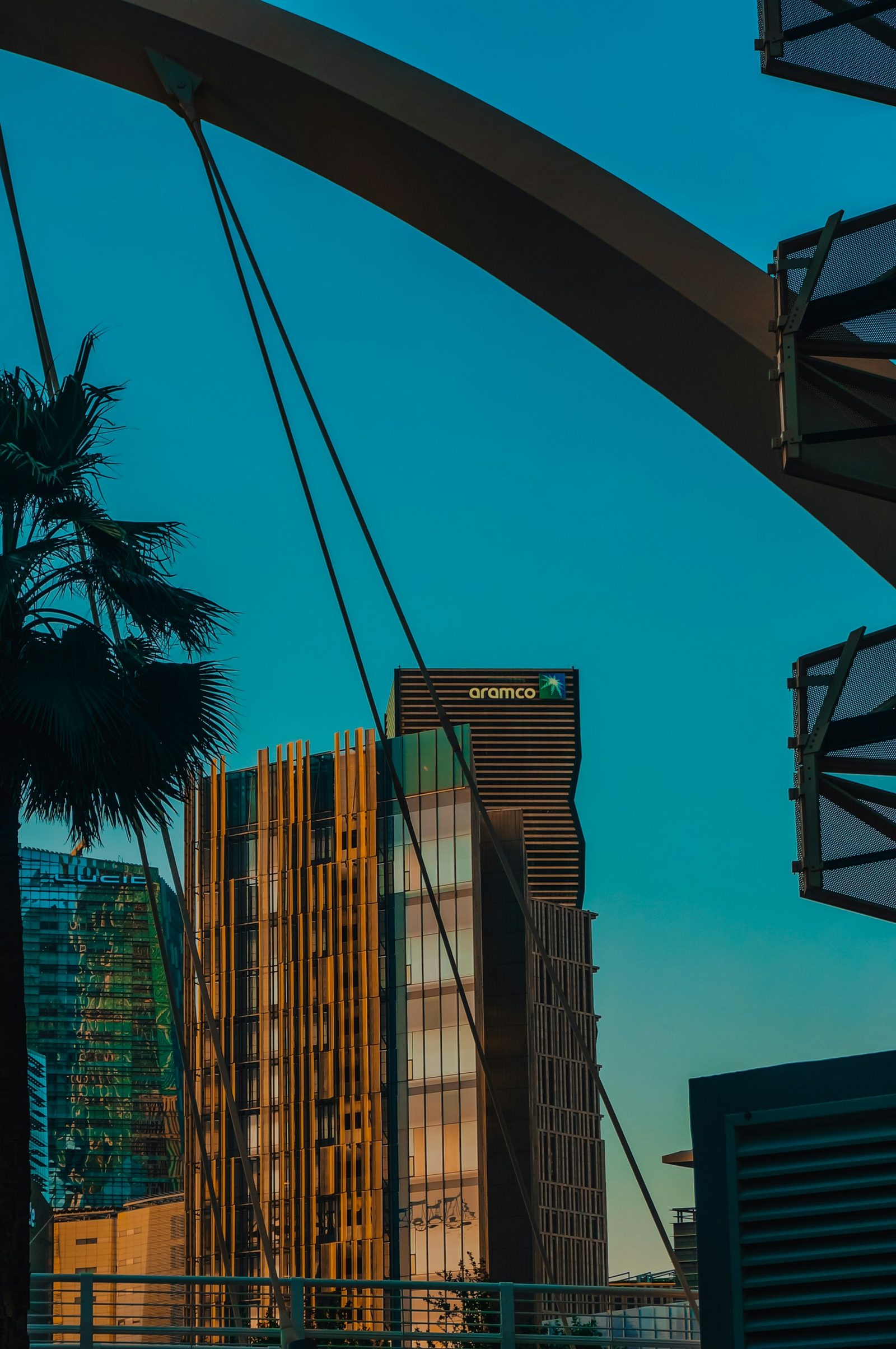 Aramco tower and pedestrian bridge in the King Abdullah Financial District, Riyadh